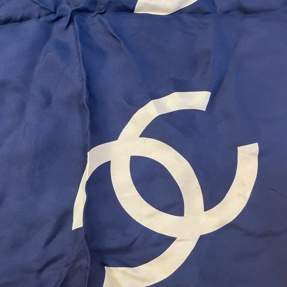 Chanel Silk Scarf 45 - Picture 4 of 6